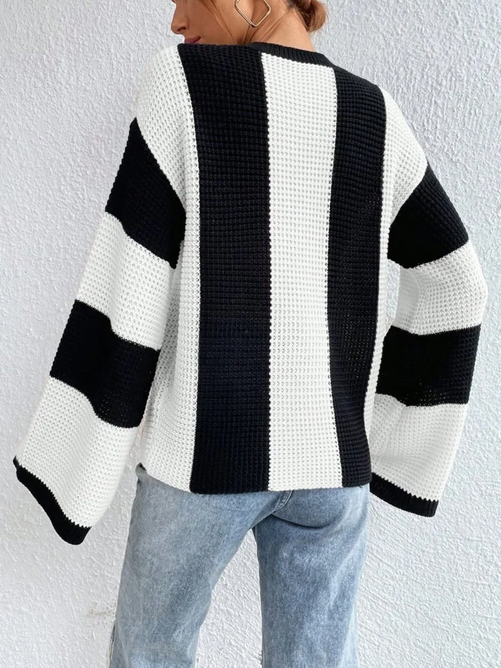 Black And White Casual Women's Color Block Striped Batwing Sleeve Loose Sweater